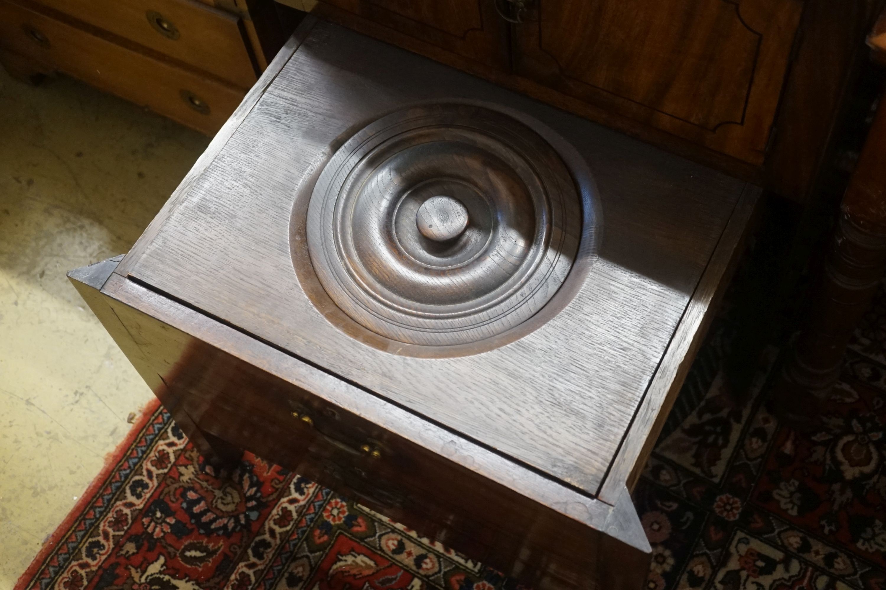 A George III mahogany tray top commode, width 56cm, depth 48cm, height 74cm